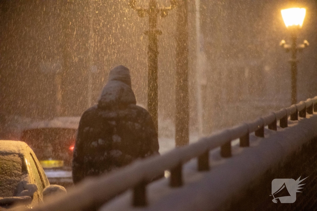 Code oranje vanwege forse sneeuwzone in ochtendspits
