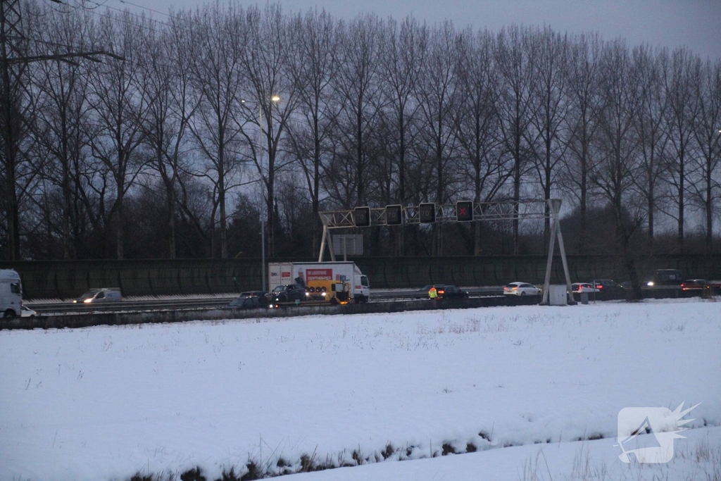 Botsing tussen voertuigen leidt tot verkeershinder
