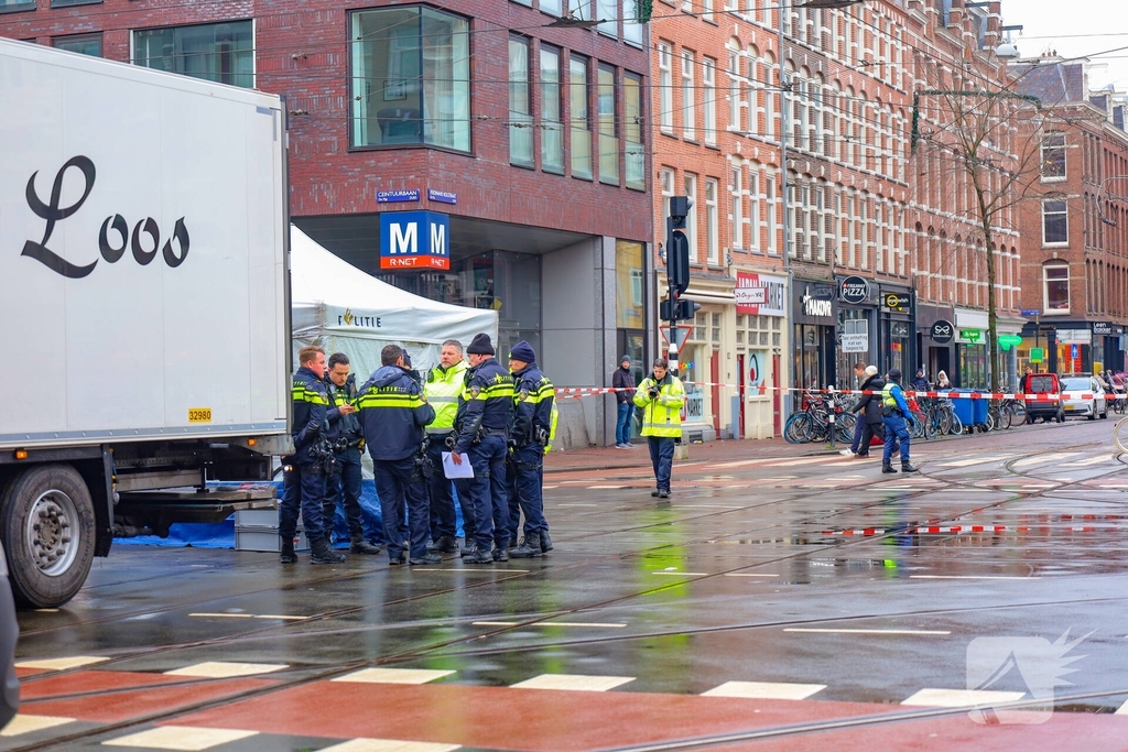 Fietser overleden na aanrijding met vrachtwagen