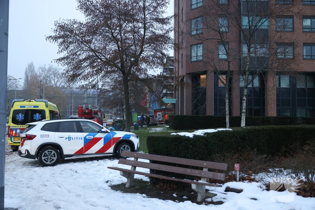 Hulpdiensten massaal aanwezig bij woningbrand