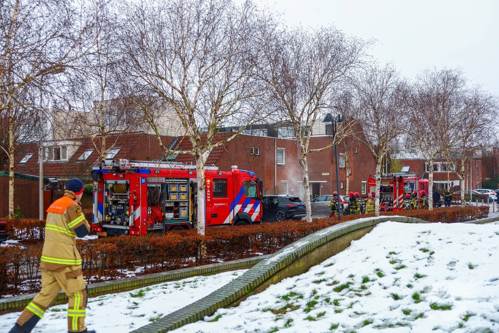 Brand in woonwijk vergt uitgebreide hulpverlening