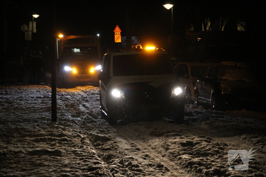 Auto belandt in sloot na gladheid