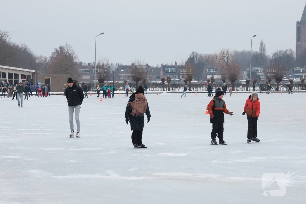 Schaatsbaan trekt grote bezoekersaantallen