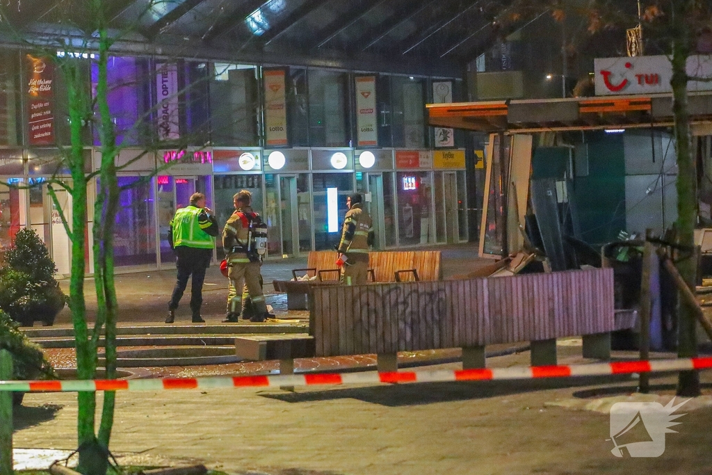 Explosie slaat gevel weg bij plofkraak op geldautomaat