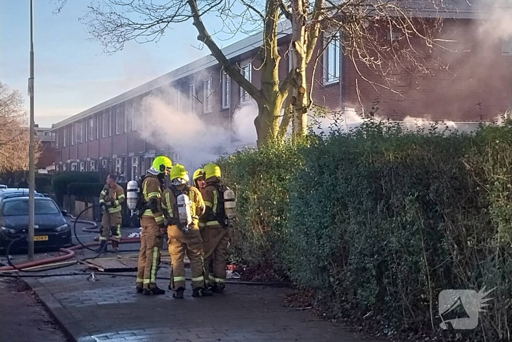 Man overleden bij uitslaande schuurbrand