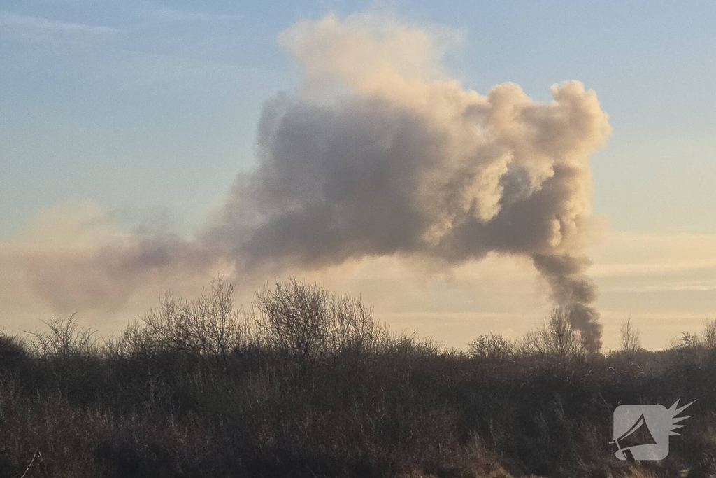 Dikke rookwolken bij brand in Duinrell