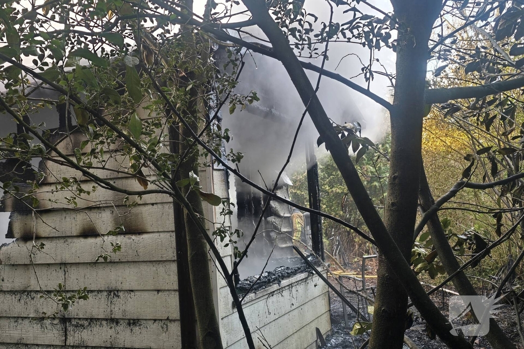 Dikke rookwolken bij brand in Duinrell