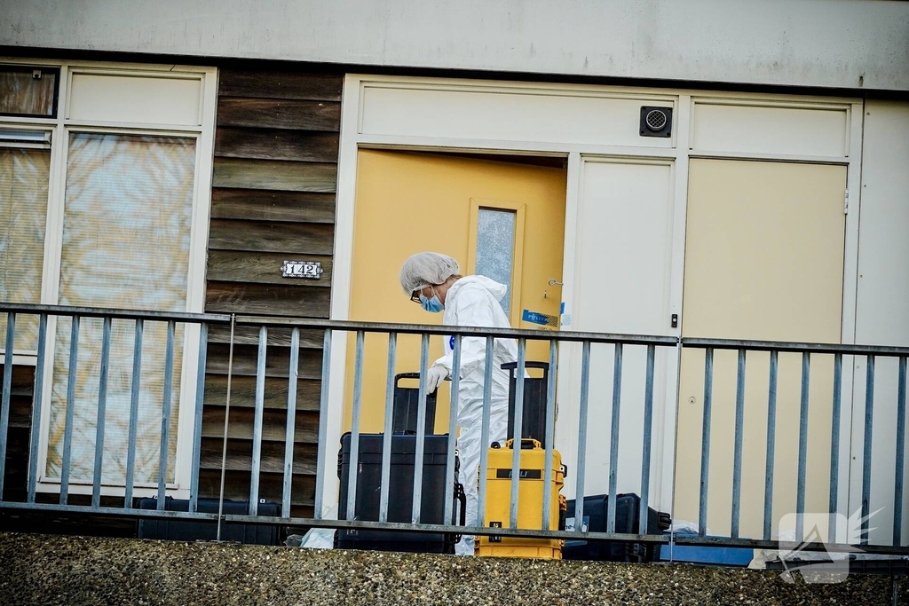 Onderzoek naar dood vrouw in woning