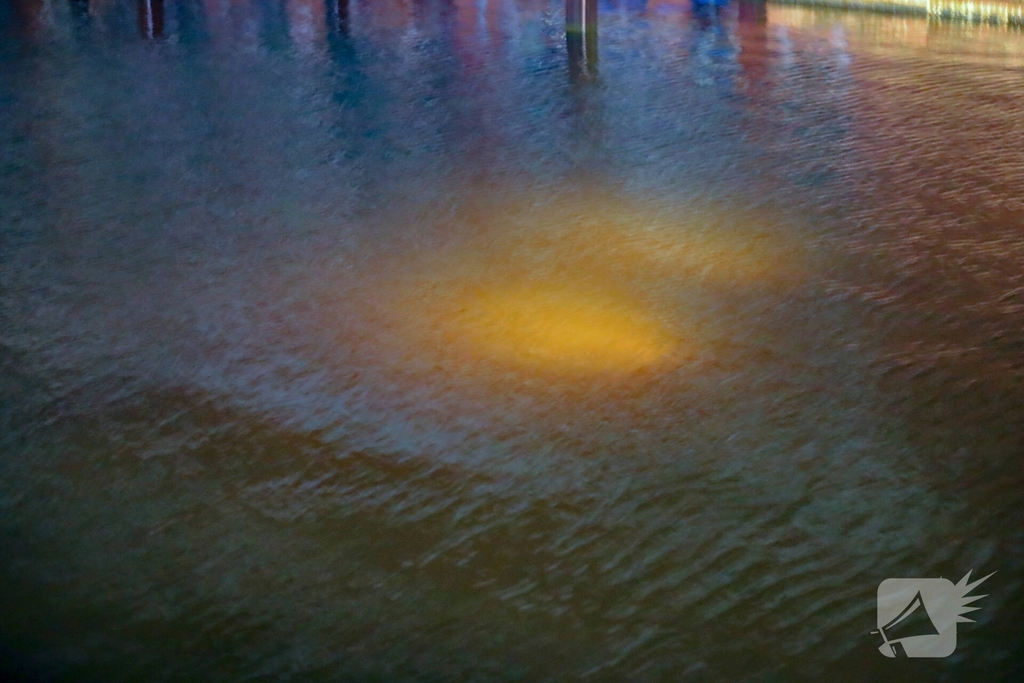 Voertuig te water na ongeval