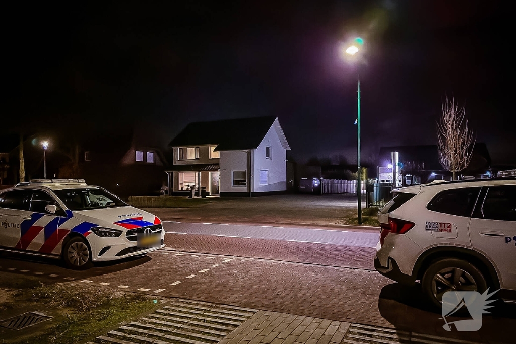 Arrestatieteam valt woning binnen