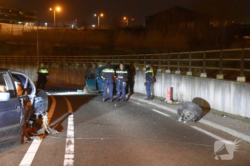 Ongeval veroorzaakt zware schade