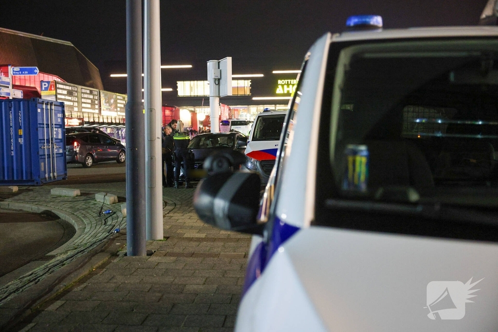 Vechtpartij bij verkeersruzie bezoekers Vrienden van Amstel