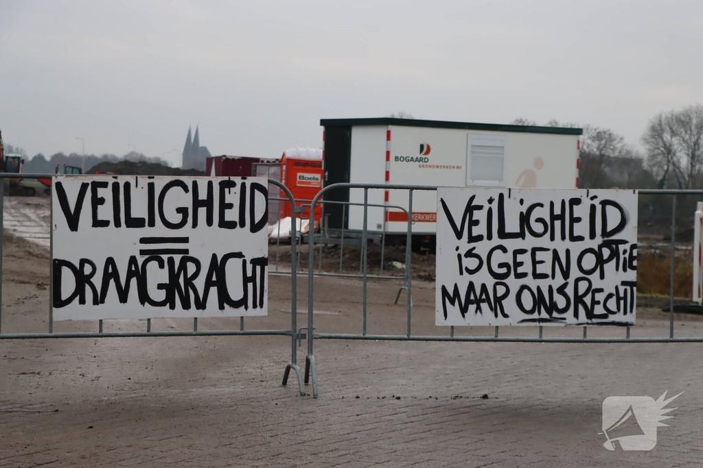 Demonstratie tegen komst asielzoekerscentrum