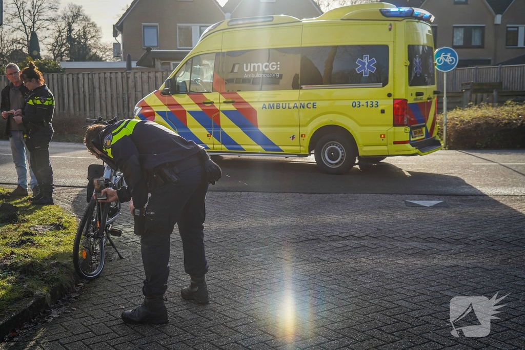 Fietser gewond bij botsing met auto