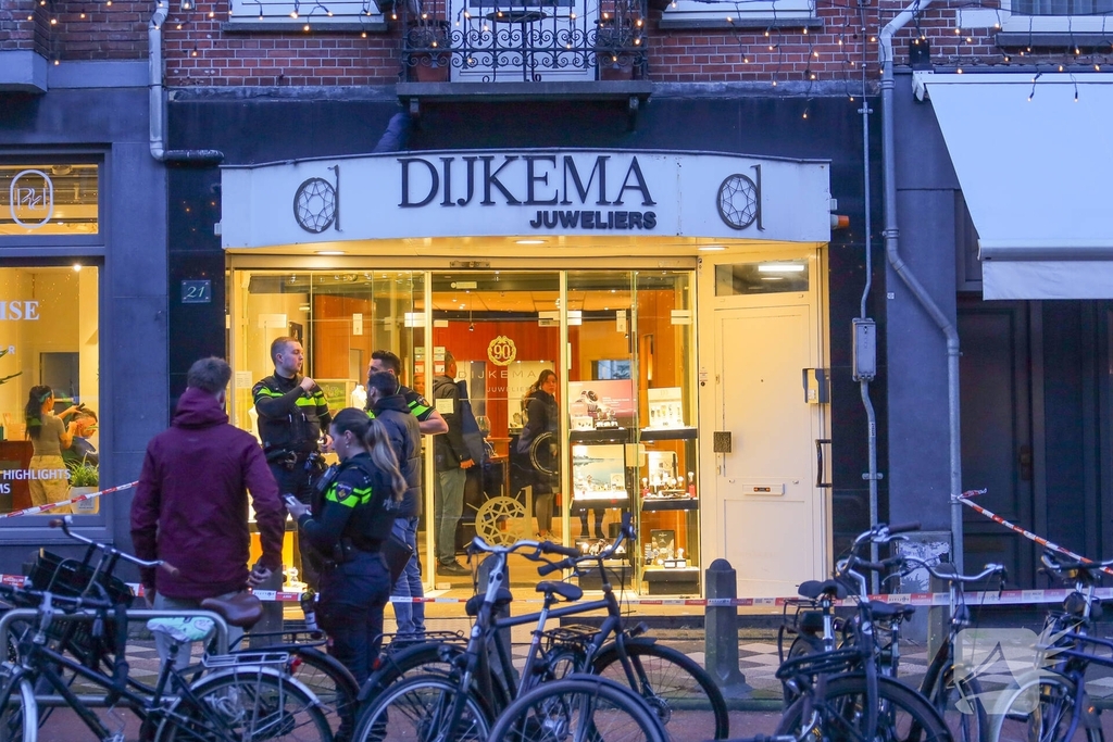 Overval op juwelierszaak zonder gewonden