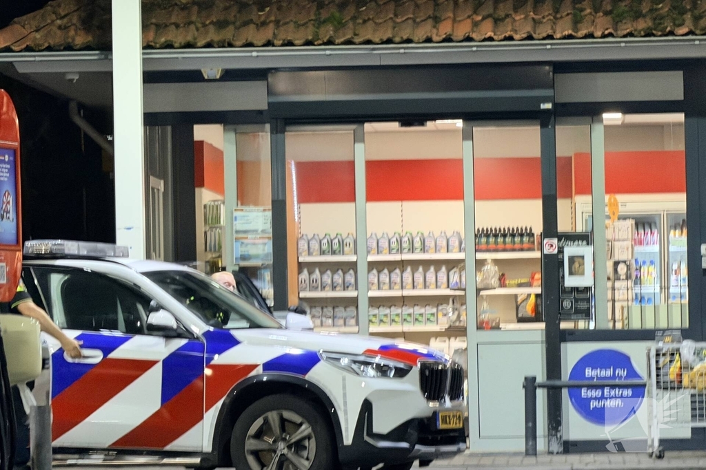 Medewerker tankstation bedreigd met mes
