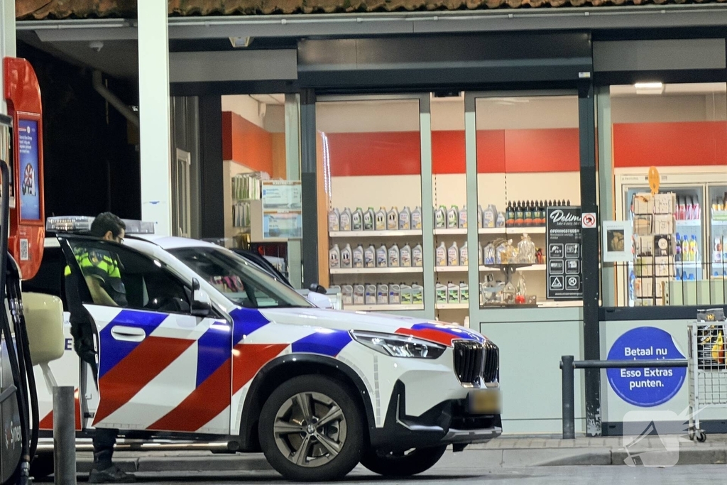 Medewerker tankstation bedreigd met mes