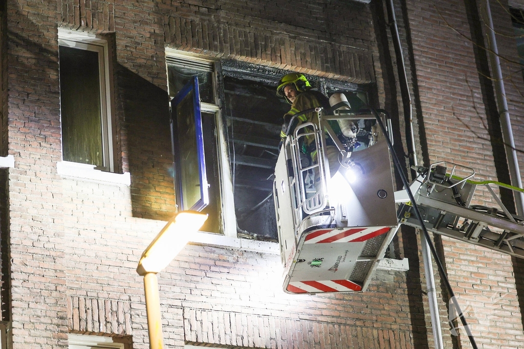 Brand in portiekwoning leidt tot evacuatie bewoners