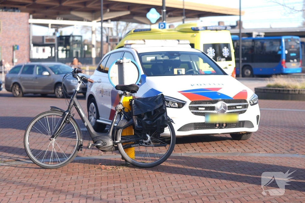 Fietser gewond na aanrijding met auto