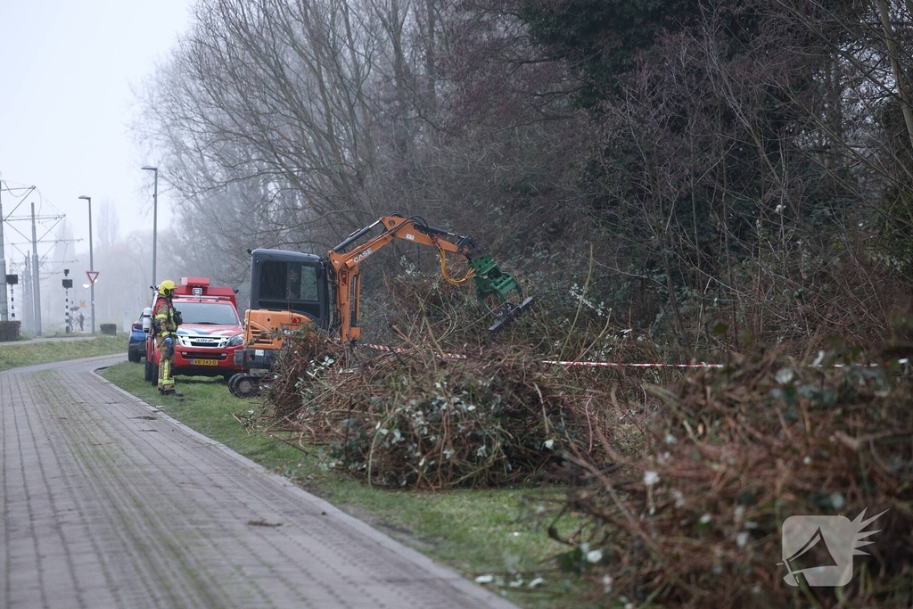 Tientallen vaten ontdekt in bosschages