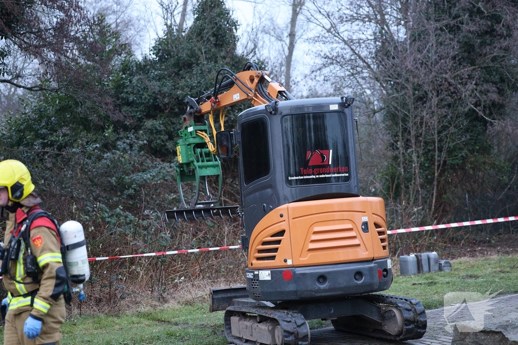 Tientallen vaten ontdekt in bosschages