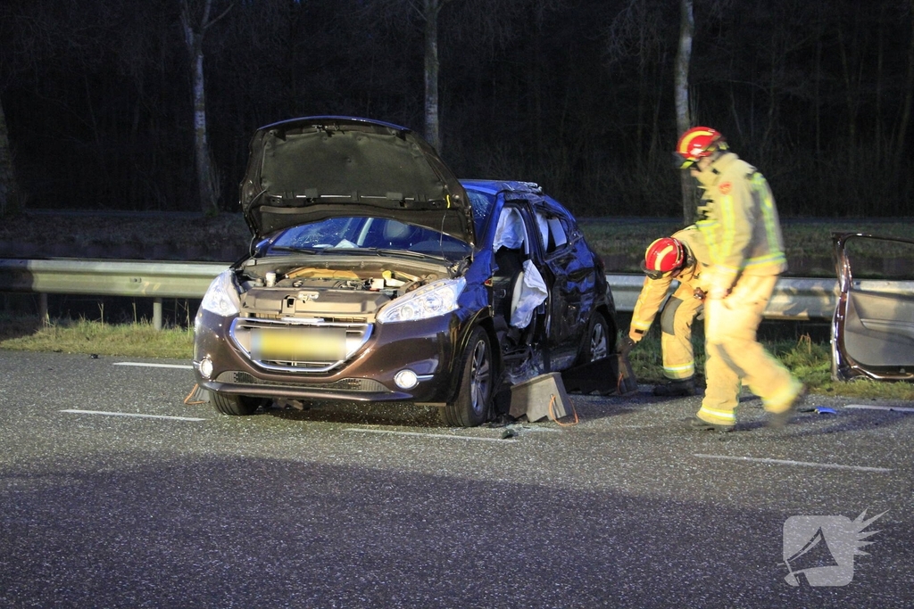 Ongeval tussen vrachtwagen en personenauto leidt tot gewonde