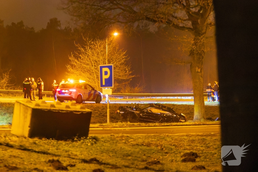 Enorme schade bij ongeval met personenauto