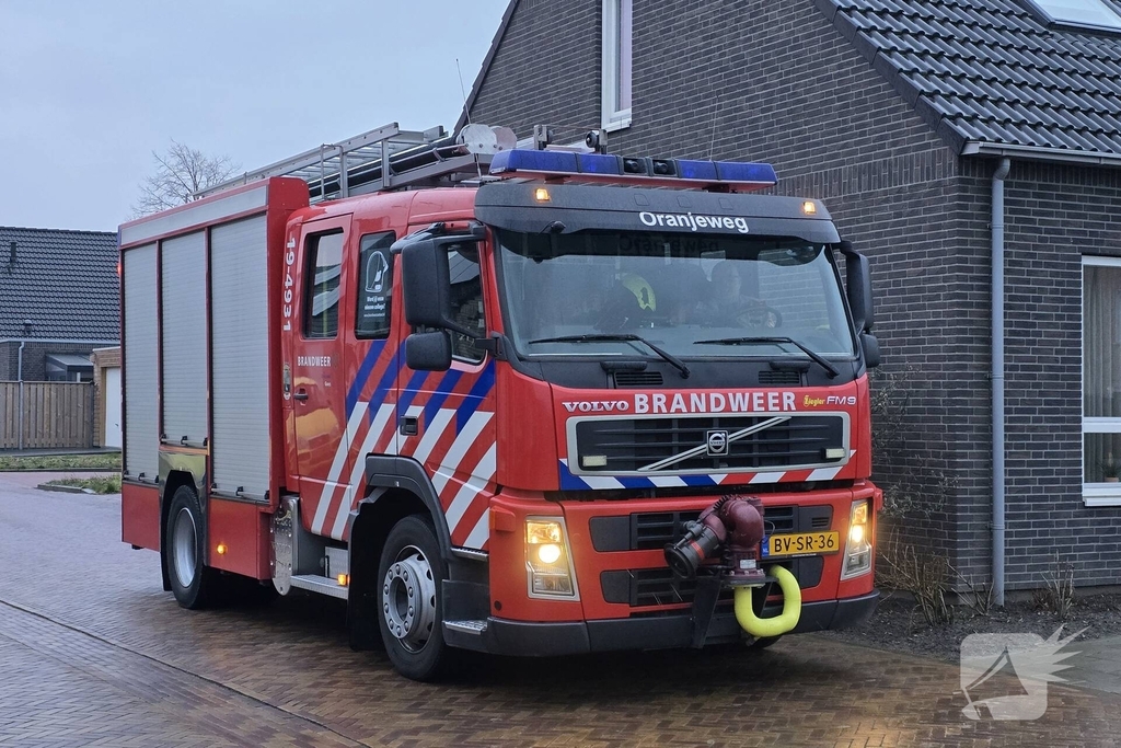 Brandweer controleert hinderlijke lucht voor derde dag op rij