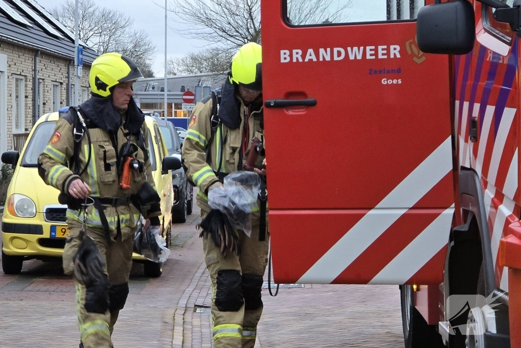 Brandweer controleert hinderlijke lucht voor derde dag op rij