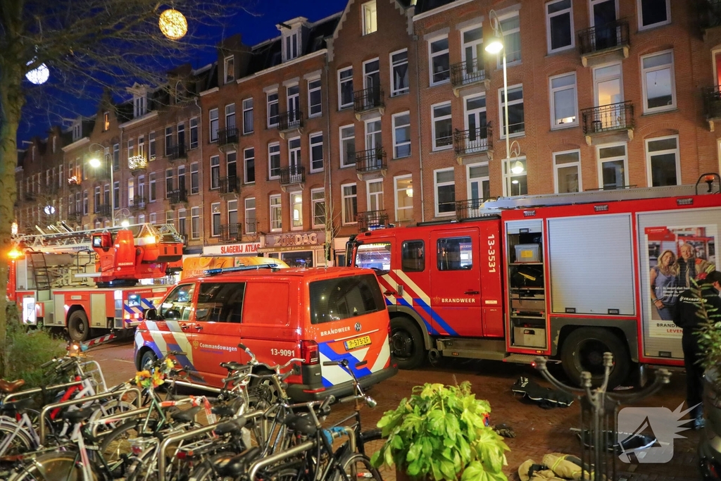 Grote brandweer inzet bij dakbrand
