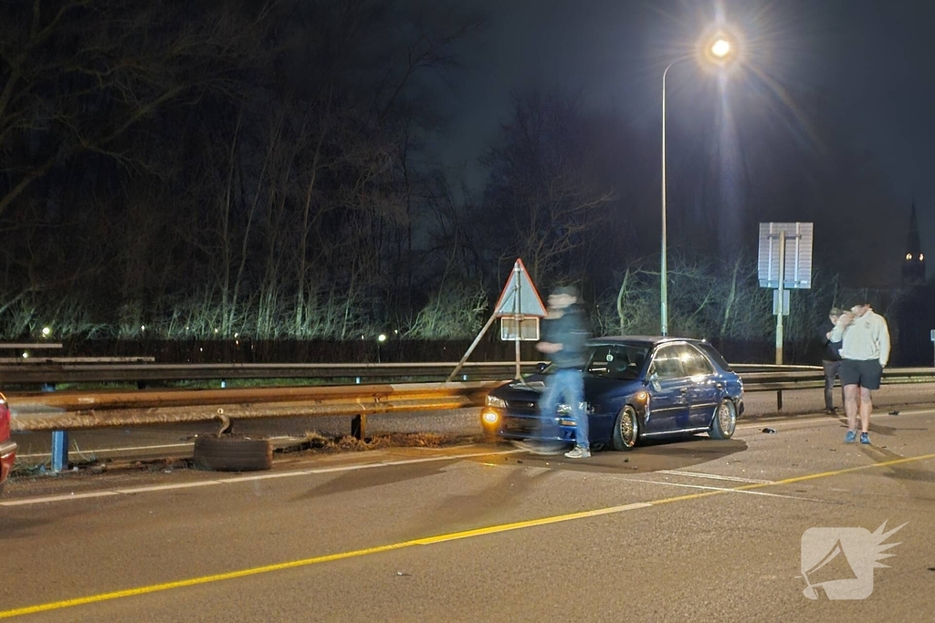Peperdure wagens betrokken bij aanrijding