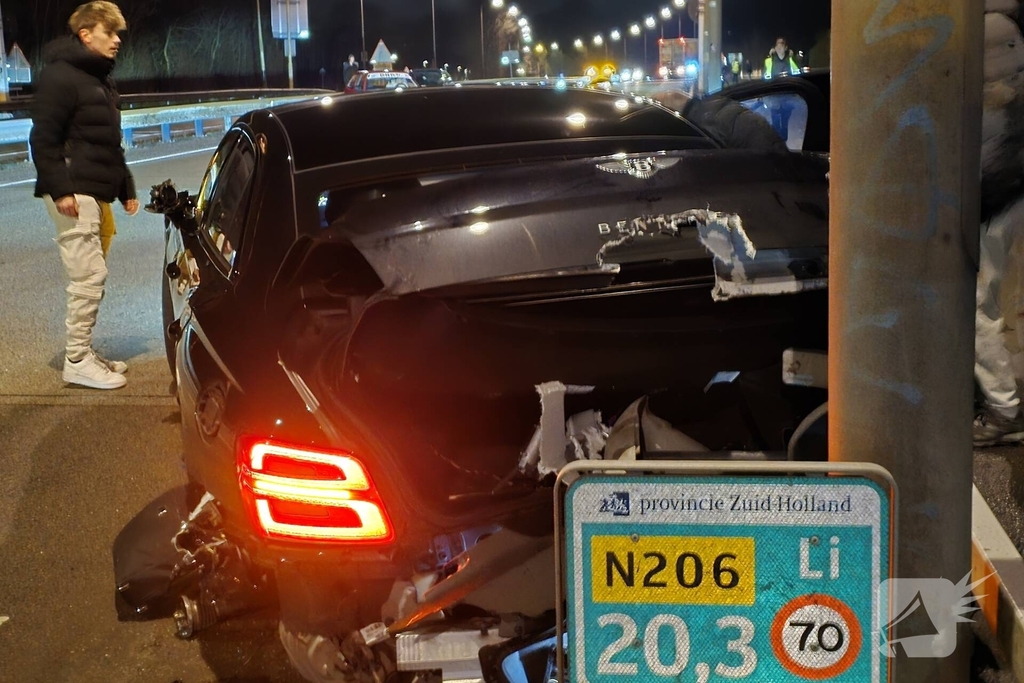 Peperdure wagens betrokken bij aanrijding