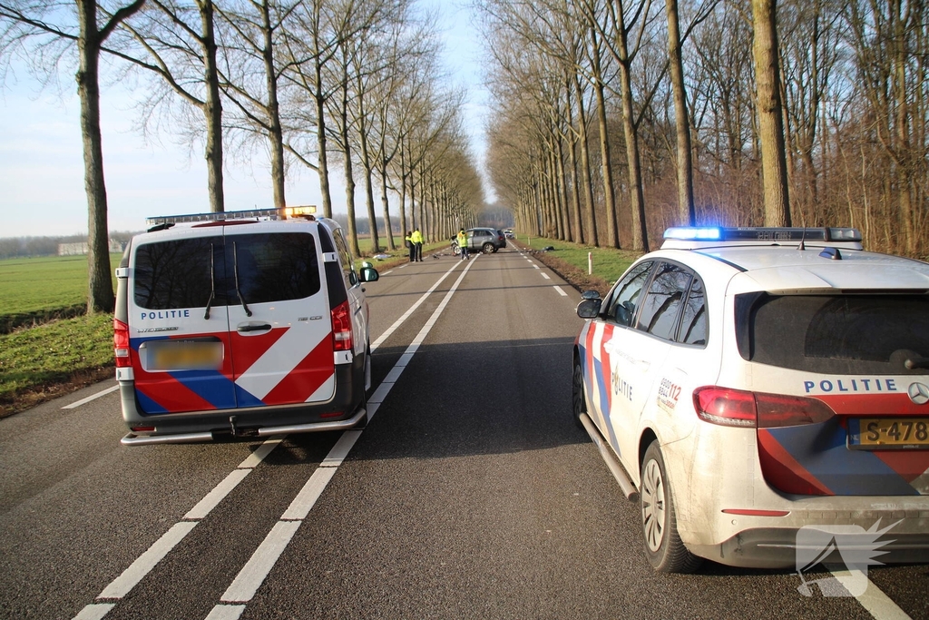 Dodelijk ongeval met auto tegen boom