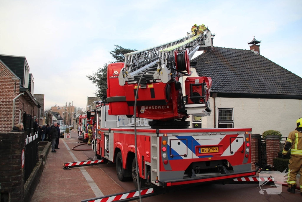 Schoorsteenbrand leidt tot evacuatie