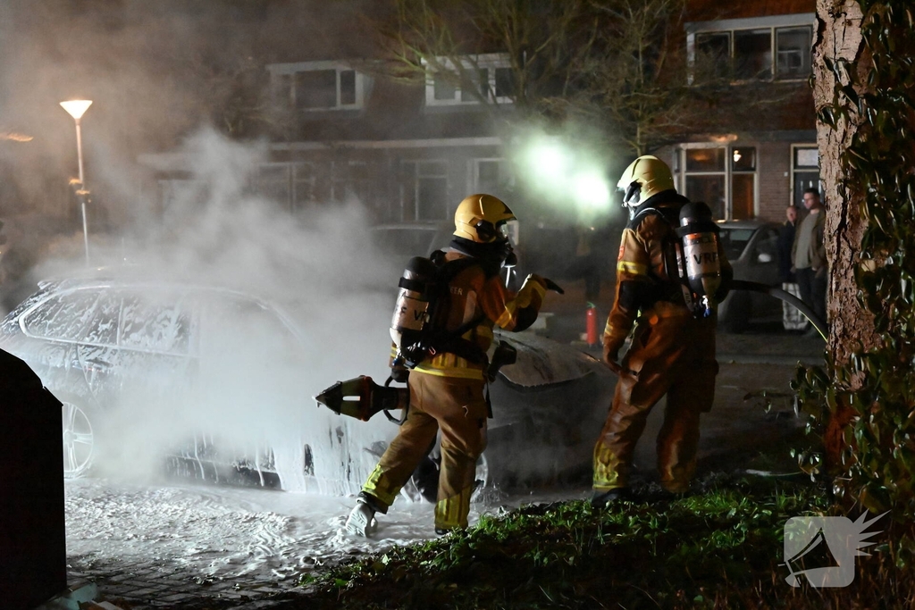 Brand in voertuig geblust