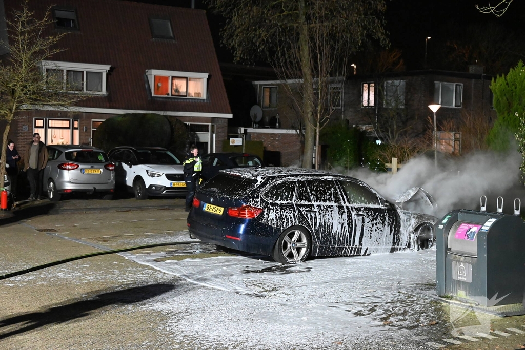 Brand in voertuig geblust