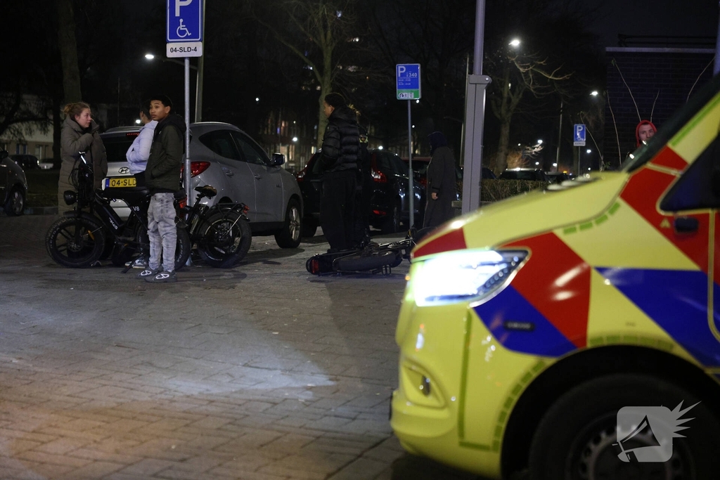 Auto botst op Fatbike in Rotterdam
