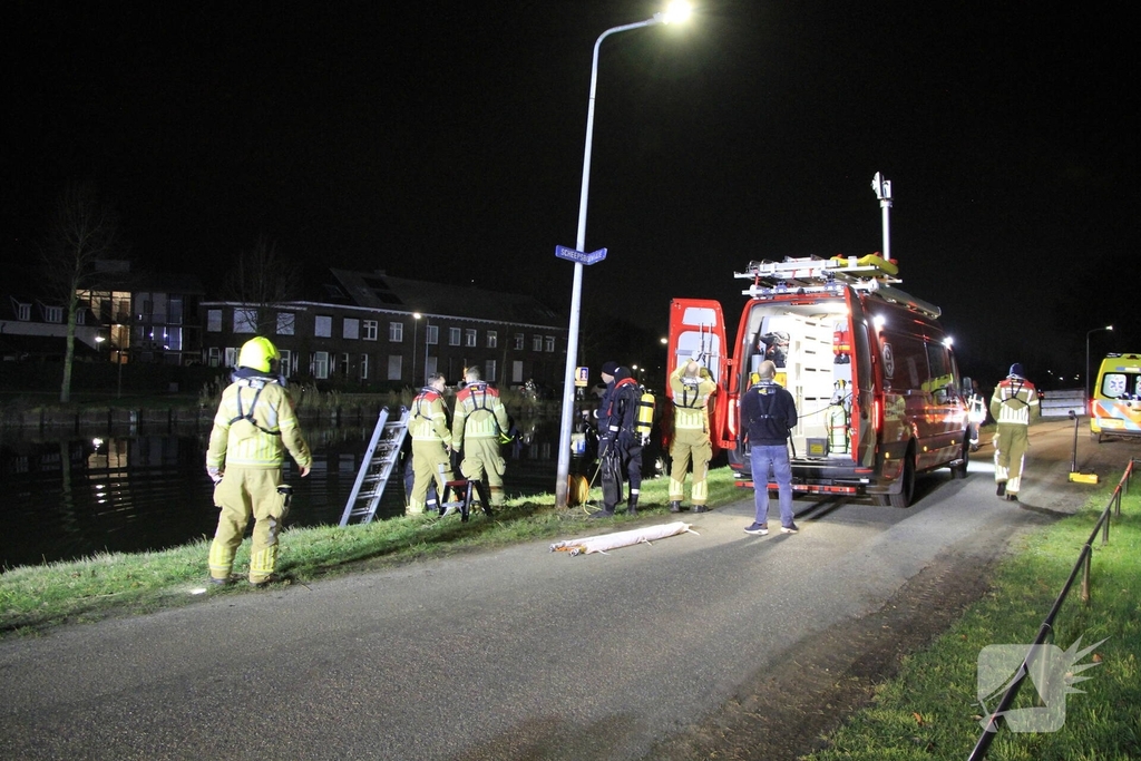 Persoon uit het water gehaald na melding