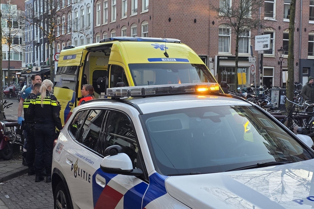 Steekincident leidt tot gewonde en zoektocht naar dader