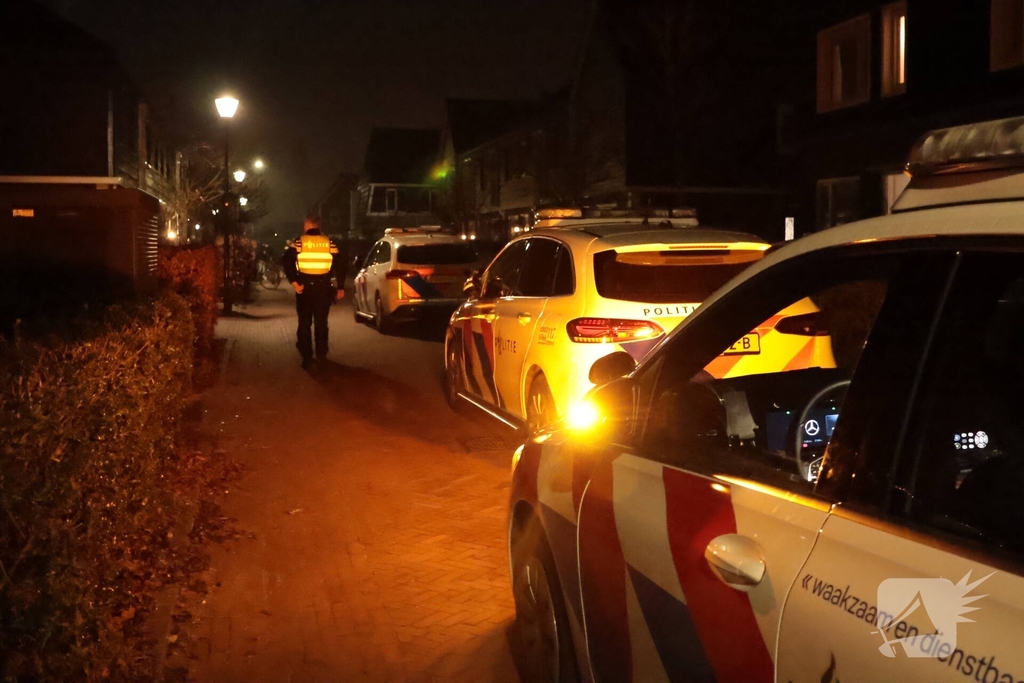 Ongenodigde gasten dringen huisfeestje binnen