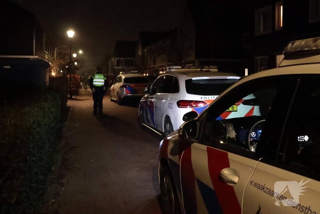 Ongenodigde gasten dringen huisfeestje binnen