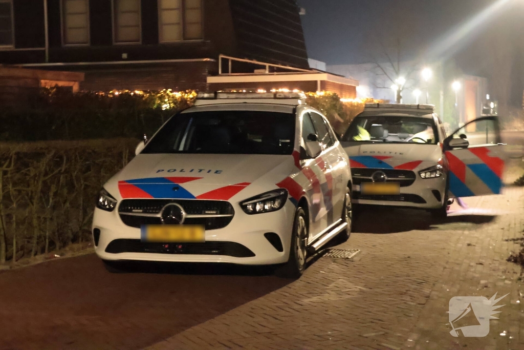 Ongenodigde gasten dringen huisfeestje binnen