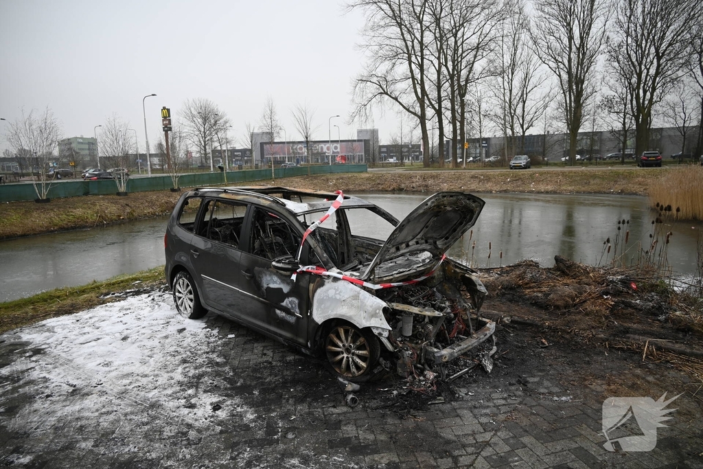 Wederom auto uitgebrand, politie doet onderzoek