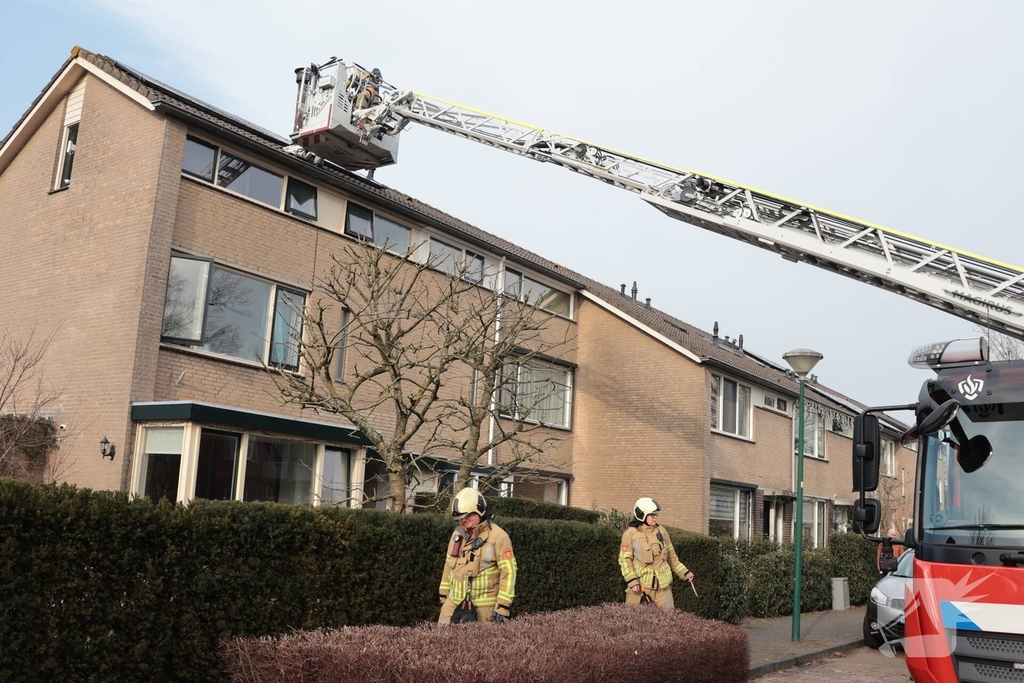 Schoorsteenbrand leidt tot spoedactie brandweer