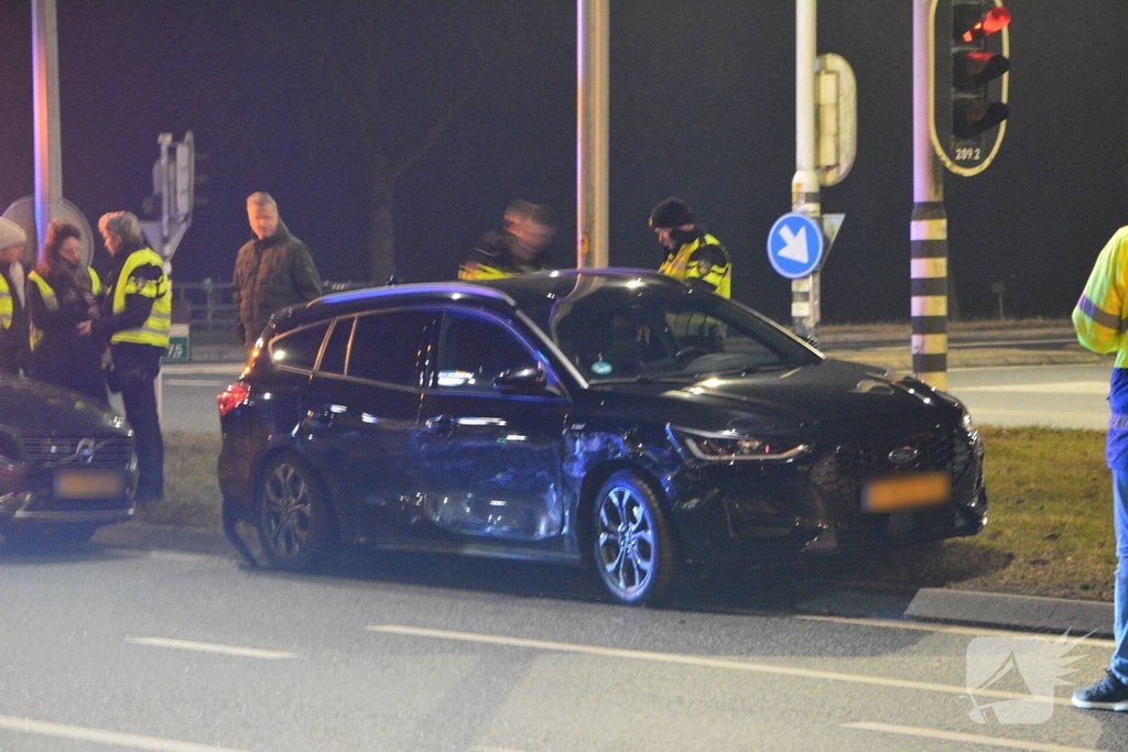 Ongeval tussen twee voertuigen bij wegrestaurant