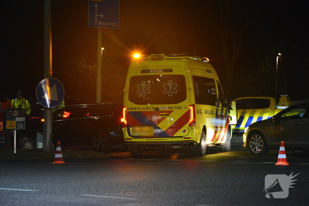 Ongeval tussen twee voertuigen bij wegrestaurant