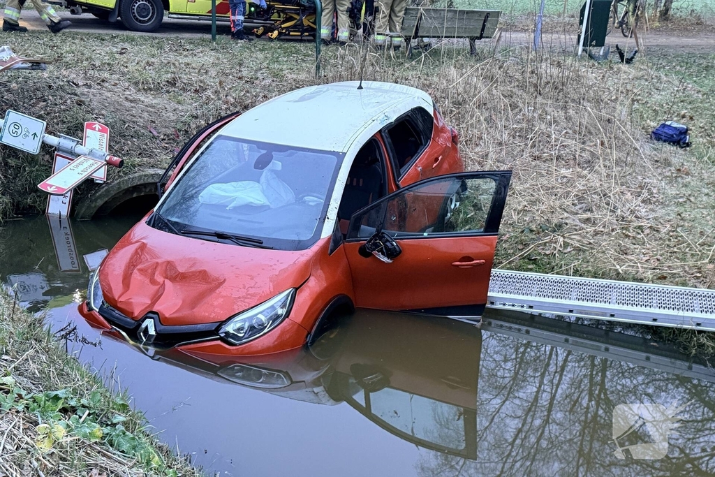 Brandweer en ambulancedienst ingeschakeld na botsing