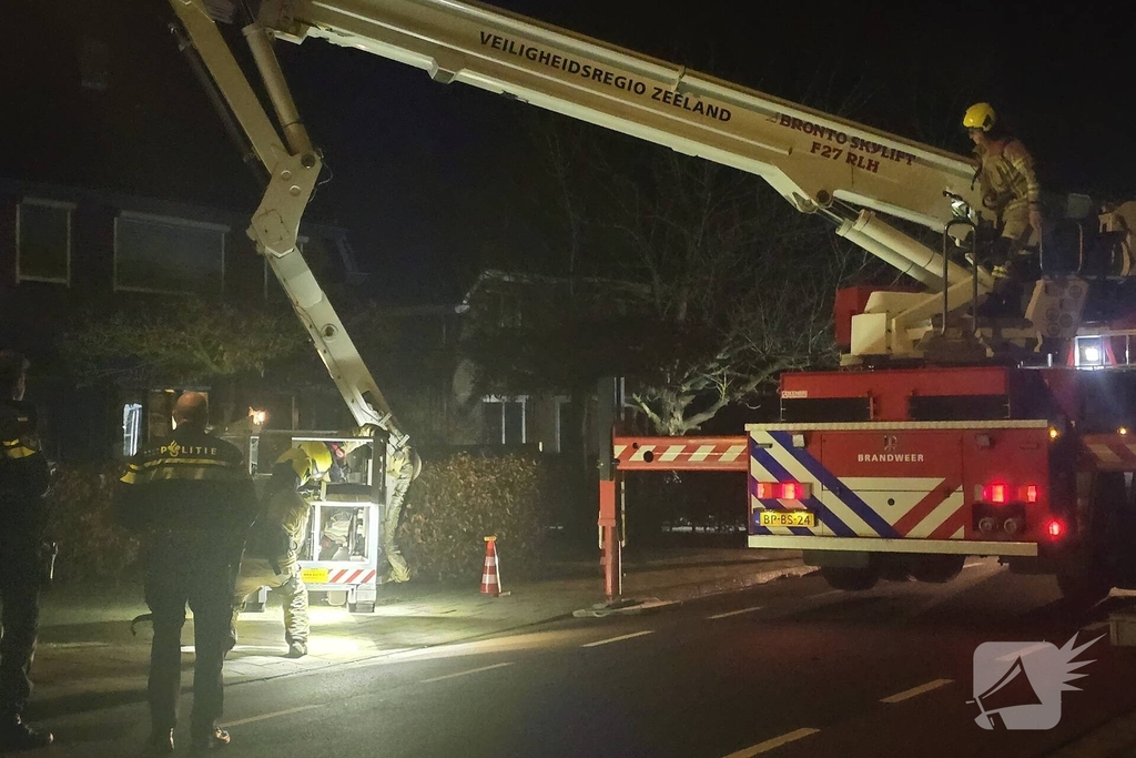 Brand in schoorsteen van woning