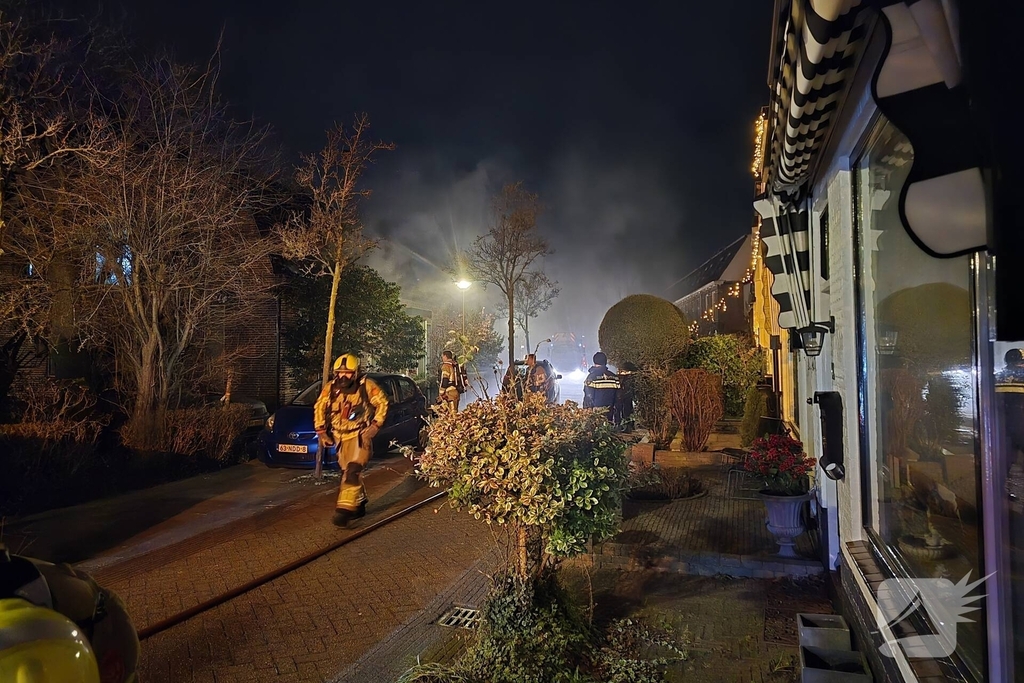 Rookontwikkeling bij nachtelijke woningbrand