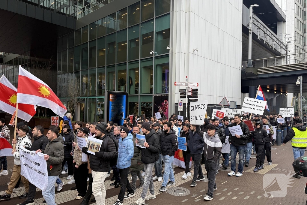 Demonstratie bij Rijkskantoor tegen uitzettingen naar Irak